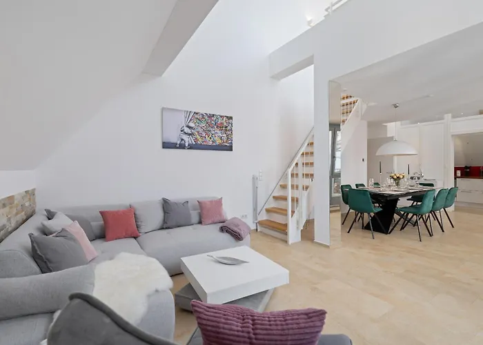 Helloflats - Luxus-Penthouse - Balkon - Parking - Zentrum - Therme - Naehe Flughafen Muc