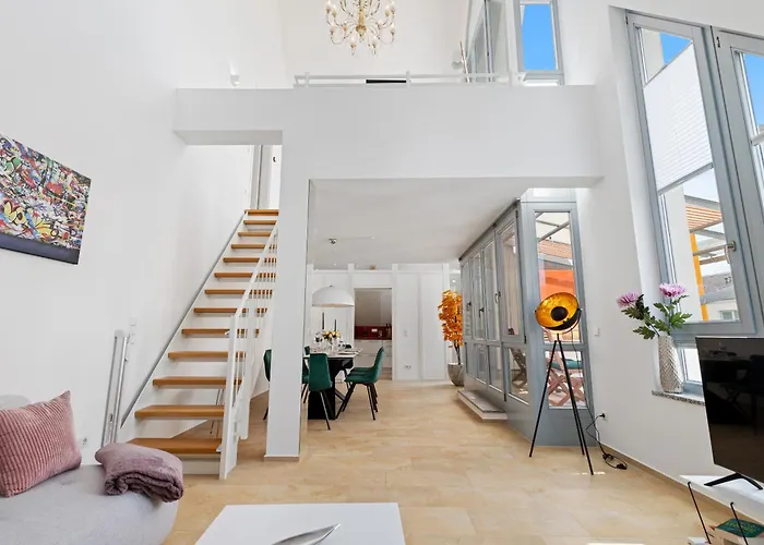 Helloflats - Luxus-Penthouse - Balkon - Parking - Zentrum - Therme - Naehe Flughafen Muc