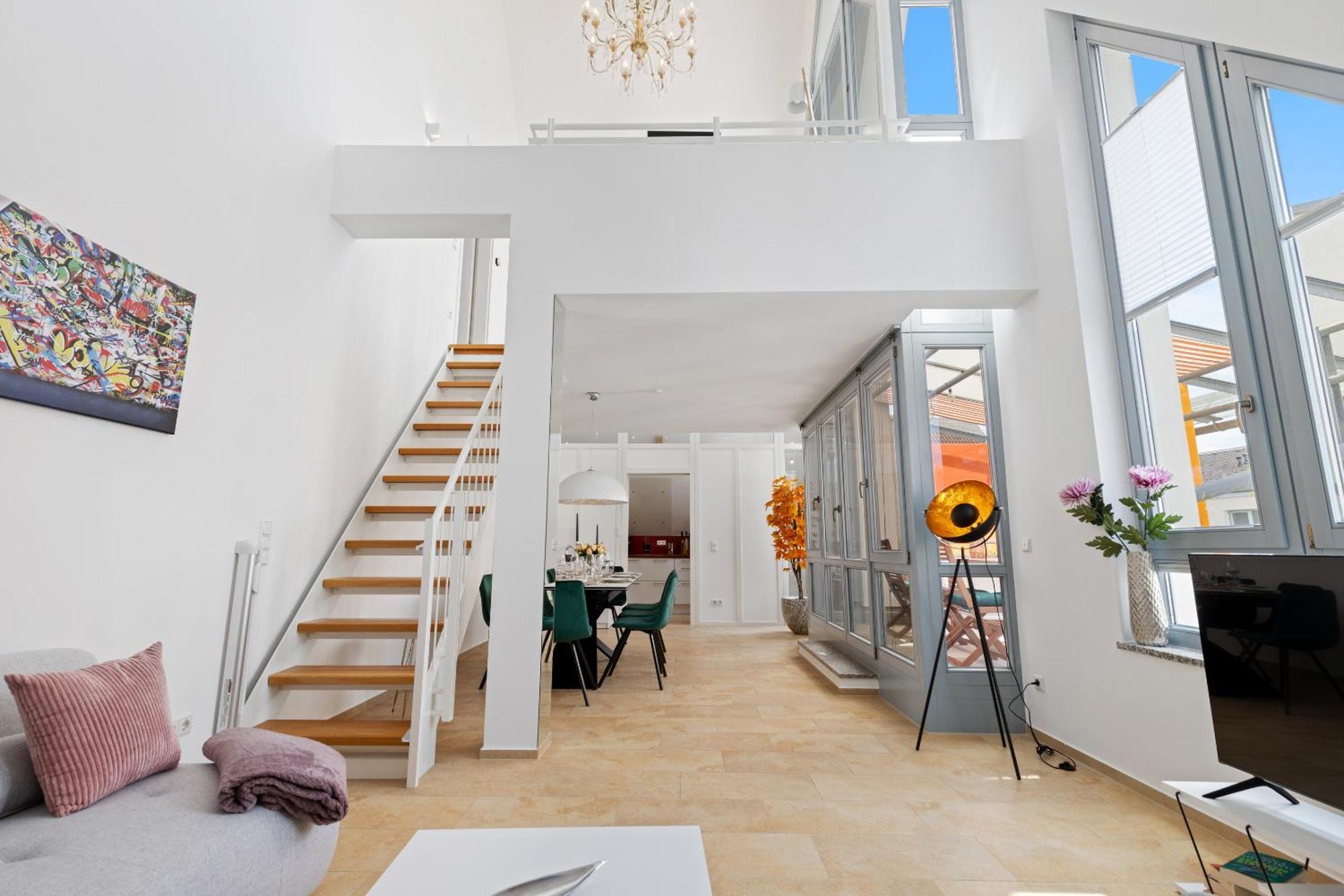 Helloflats - Luxus-penthouse - Balkon - Parking - Zentrum - Therme - Naehe Flughafen Muc *