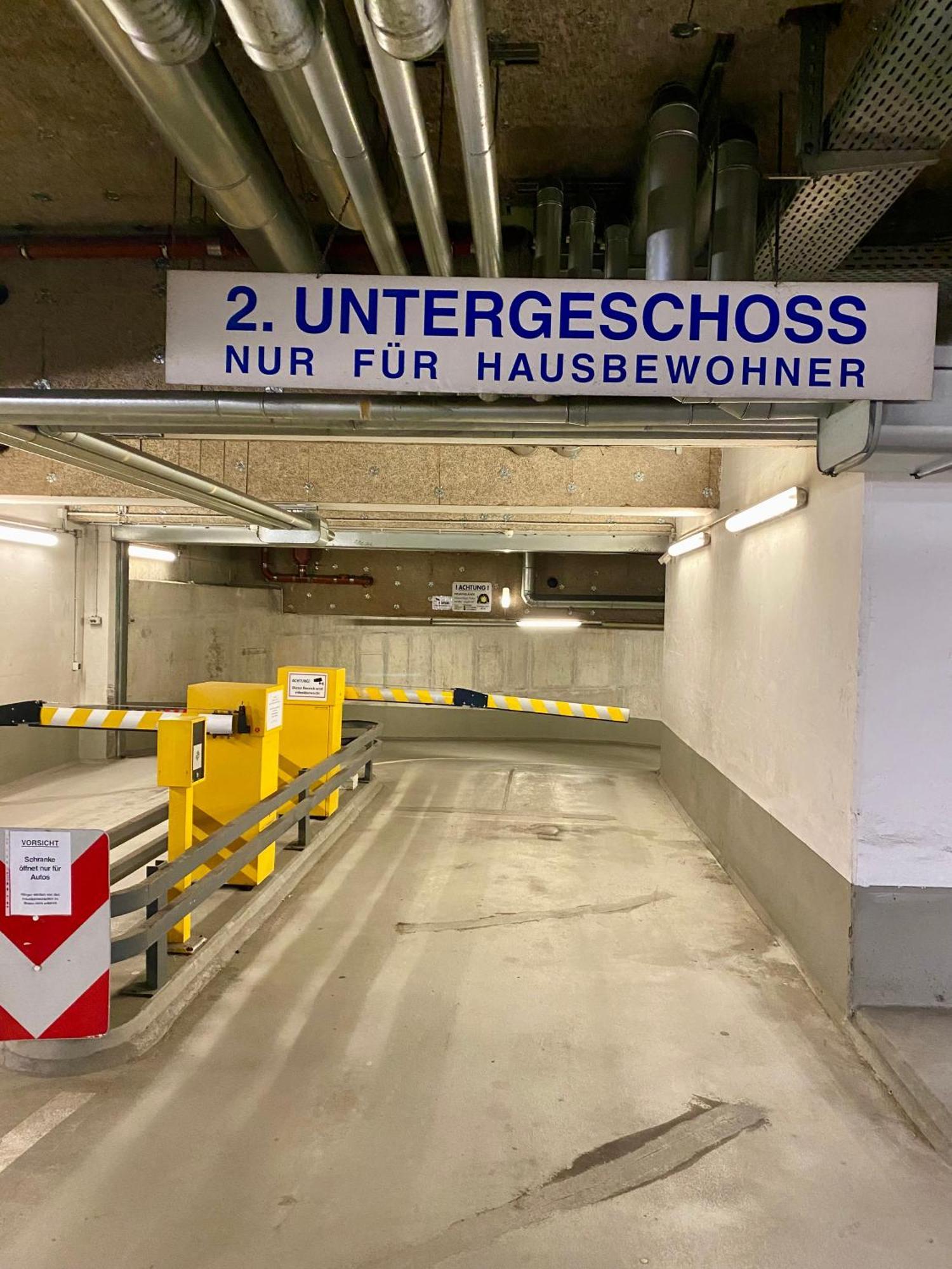 Helloflats - Luxus-penthouse - Balkon - Parking - Zentrum - Therme - Naehe Flughafen Muc Apartment