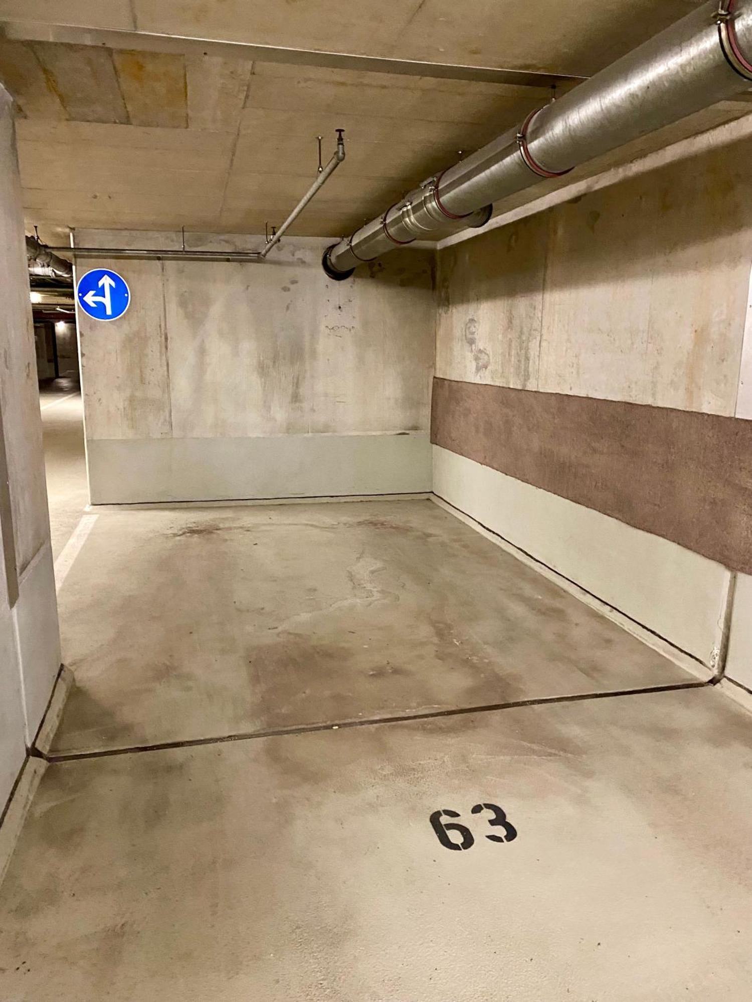 Apartment Helloflats - Luxus-penthouse - Balkon - Parking - Zentrum - Therme - Naehe Flughafen Muc *