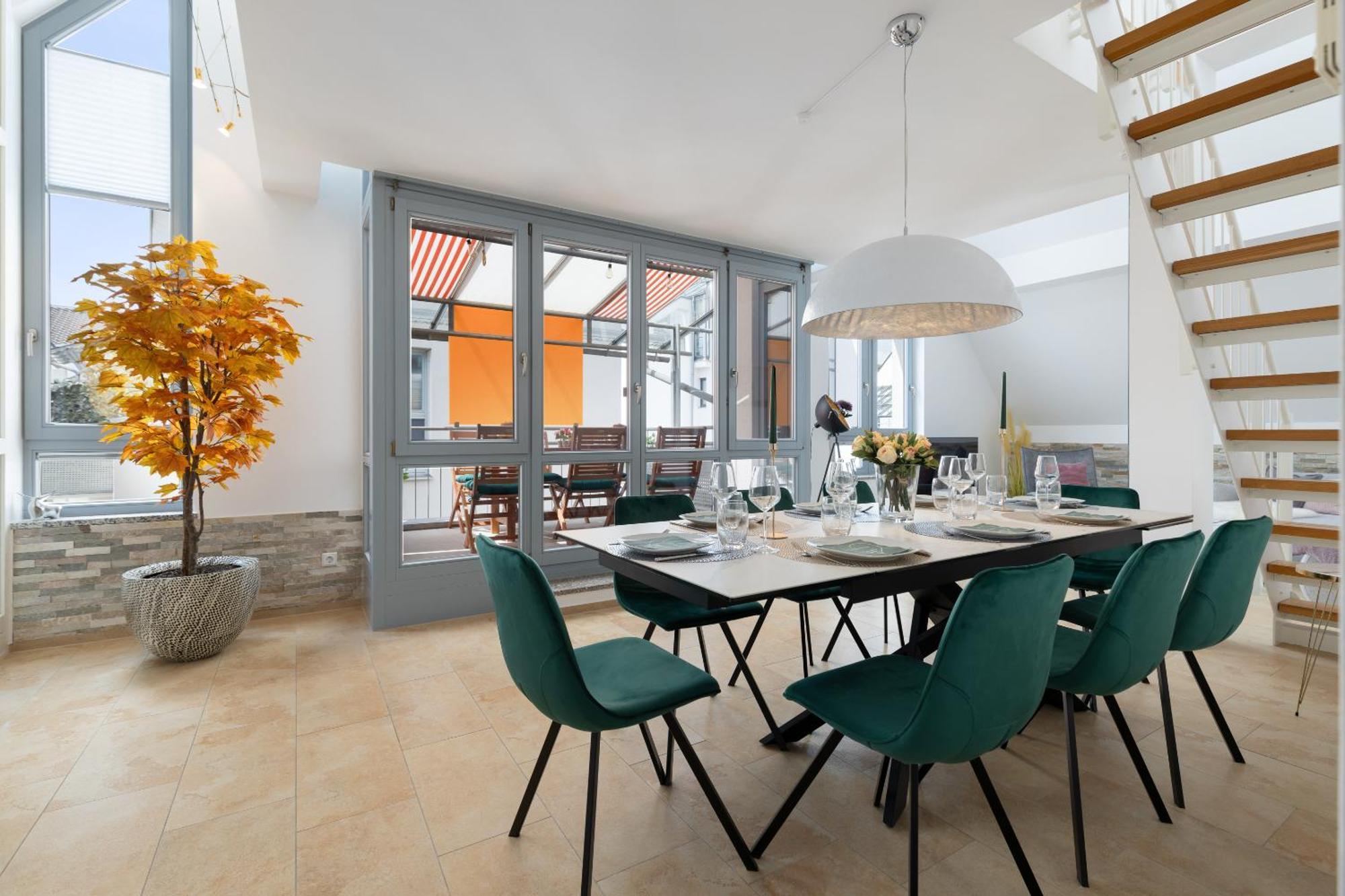 Helloflats - Luxus-penthouse - Balkon - Parking - Zentrum - Therme - Naehe Flughafen Muc